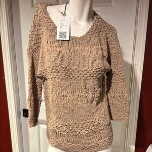 New York Designer Cozy Tan Crew Neck Sweater with Textured Knit